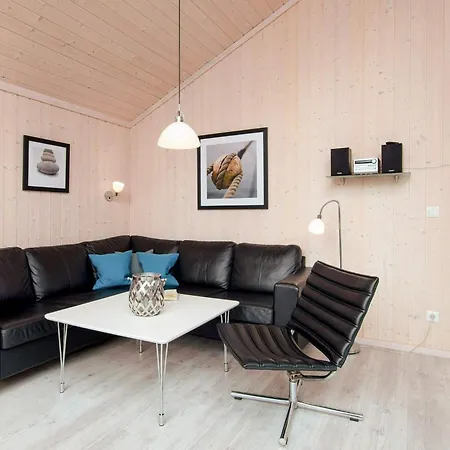 Scandinavian Near The Coast Großenbrode